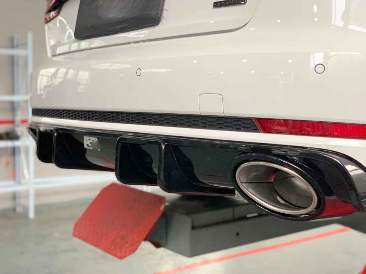 2017-2019 Audi RS4 Style A4 Diffuser With Large Dual Tailpipe For Audi A4 S4 B9